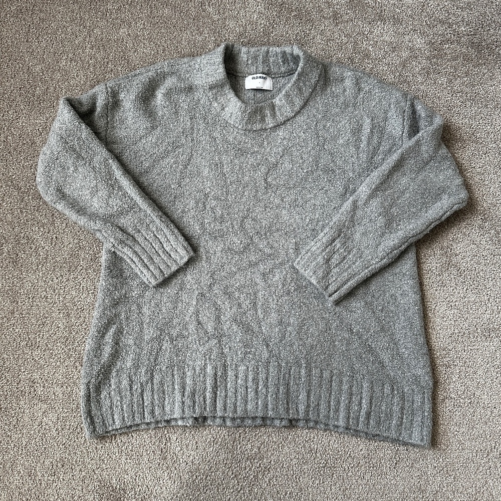 Old Navy Oversized Boucle Crew-neck Sweater in Light Gray Heather Size L